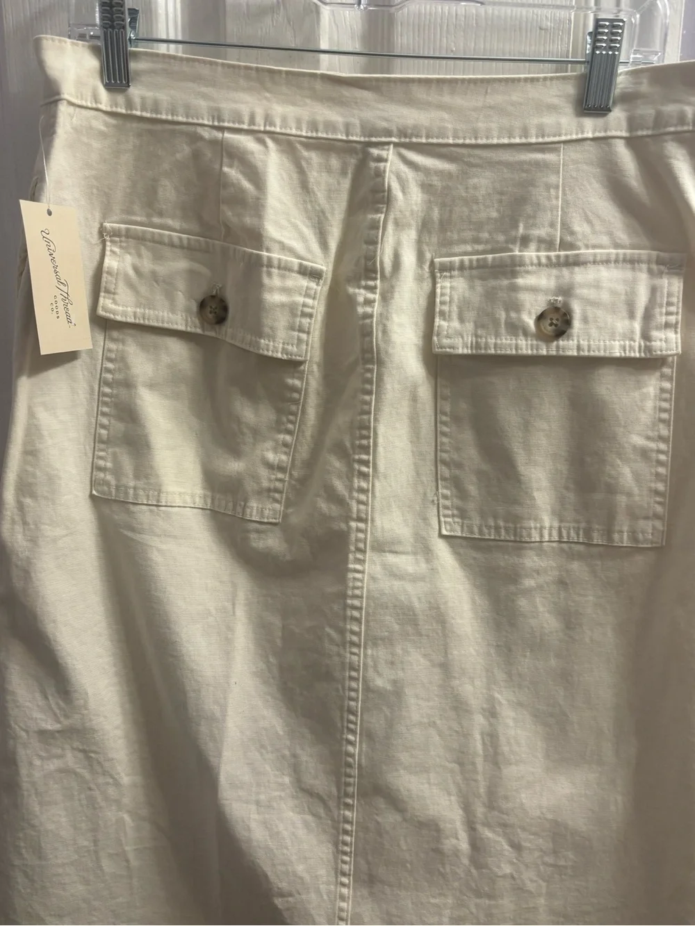 Universal Thread clean wrap